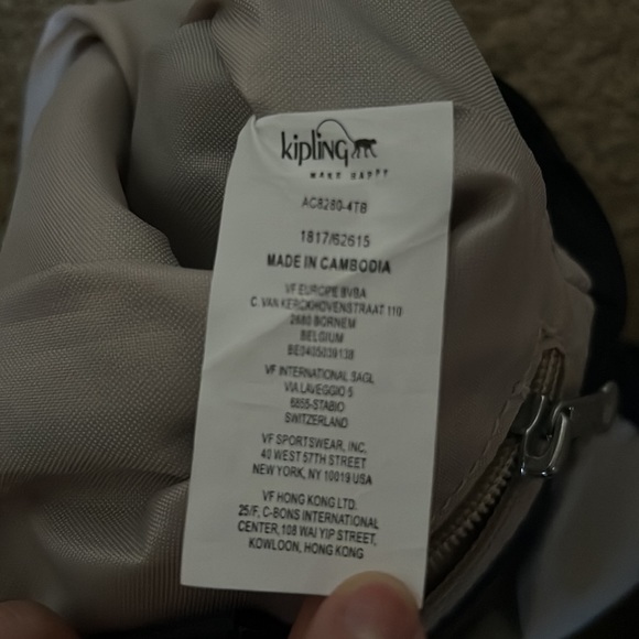 Kipling Sabian Mini Crossbody Bag in Navy(No 🙉 Fob) - Picture 10 of 12